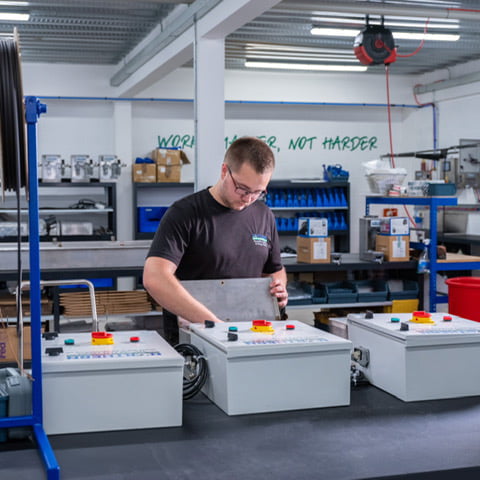 SANICLEANSE AIR TEAT SCRUBBER SYSTEM reliability